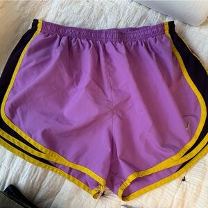 DRY FIT NIKE Shorts purple and yellow woman’s large